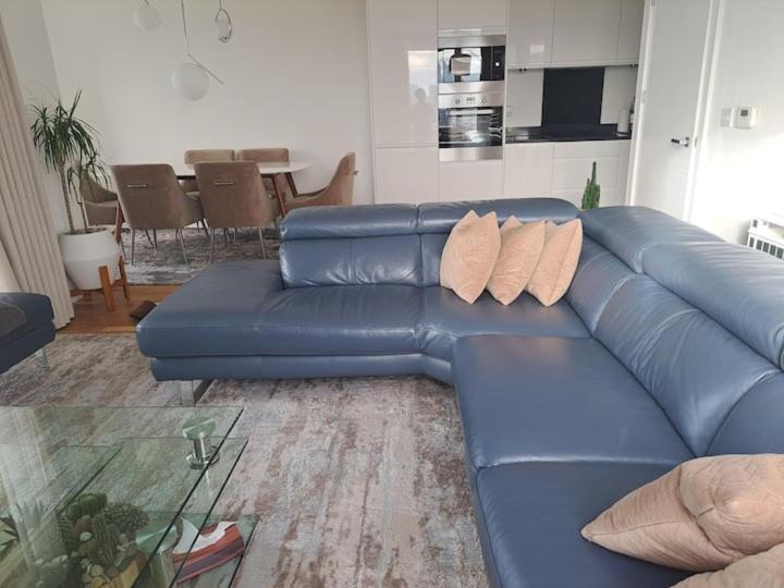 Cozy Double Room With Large En Suite Near Canary Wharf London With Amazing Views In A Shared Apartment 외부 사진