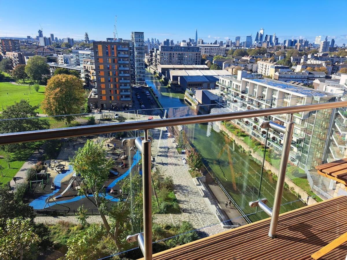 Cozy Double Room With Large En Suite Near Canary Wharf London With Amazing Views In A Shared Apartment 외부 사진